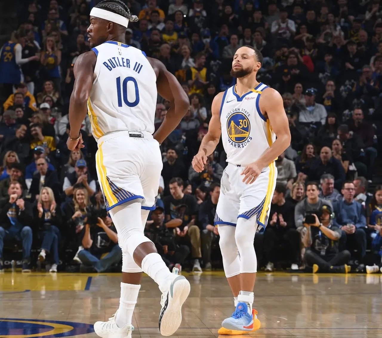 面对球迷群 面对球迷群